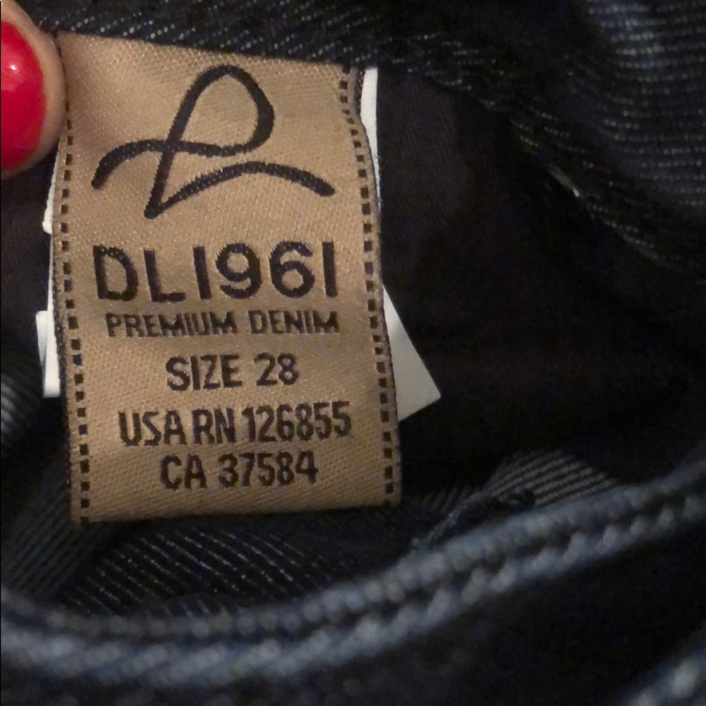 DL1961 Dark Wash Bootcut Jeans Size 28 - Picture 7 of 10